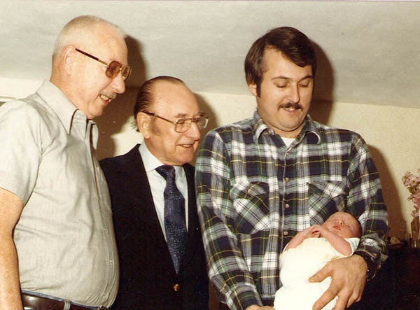 0-1983_001ab